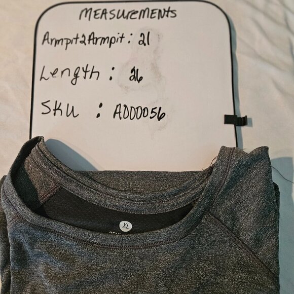Old Navy Active Breathable Mesh Gray/Black Tee XL - Picture 7 of 7